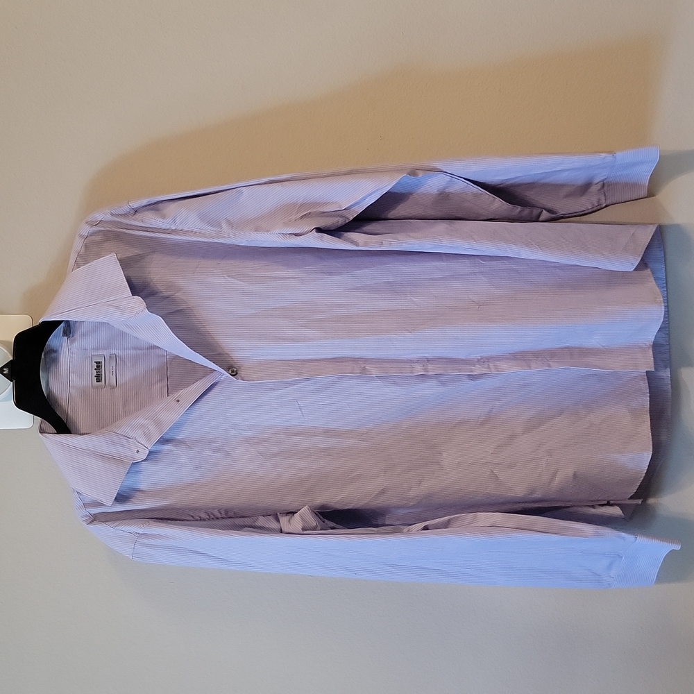 # 64. Unlisted men's button-down shirt.